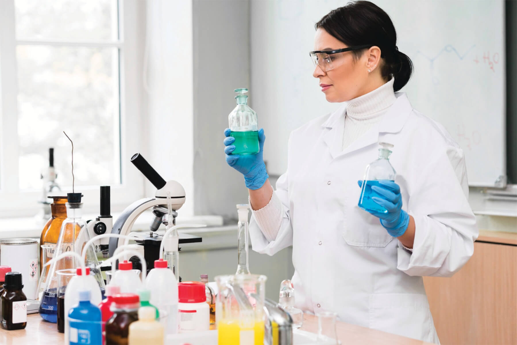 case-study-banner-female-scientist-at-bench